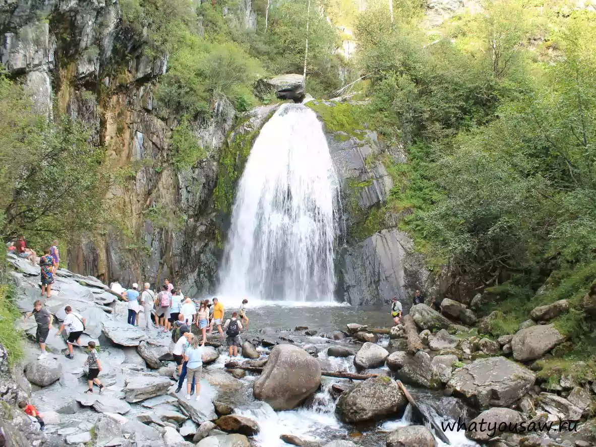 Вид на Водопад Корбу